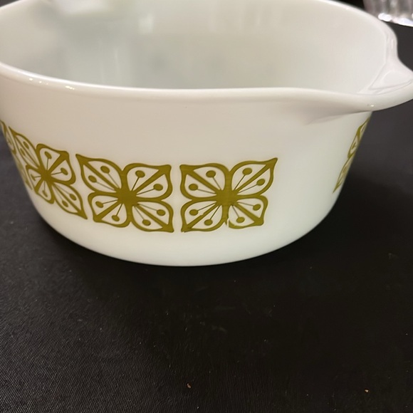 Pyrex Verde Cinderella Bowl, 474B - Picture 3 of 9